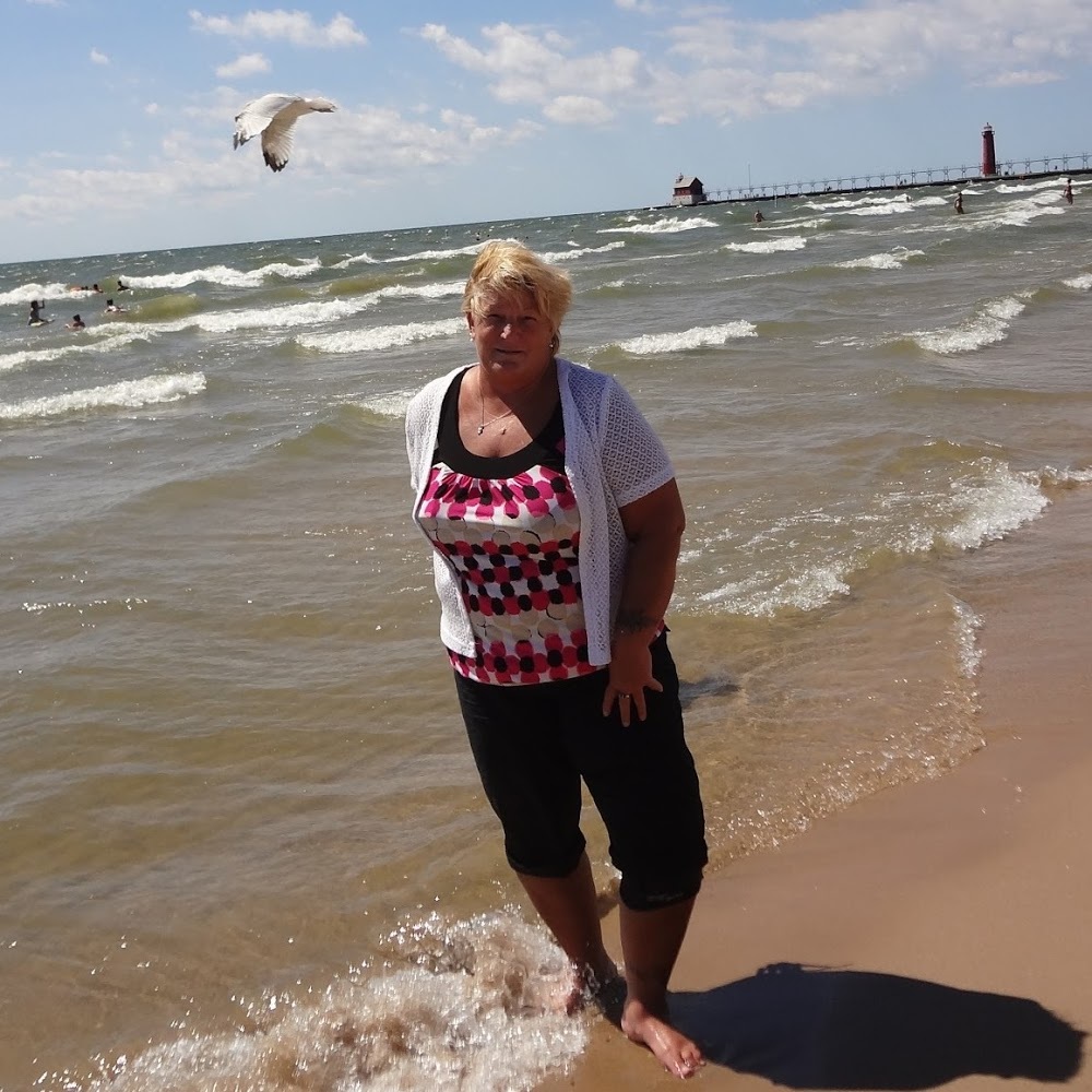 Meet your Posher, Carolyn